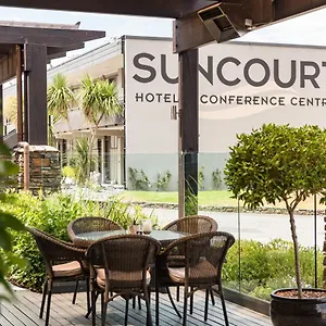 4* Hotel Suncourt & Conference Centre